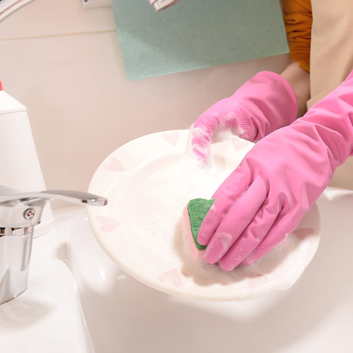 Rubber Kitchen Dishwashing Gloves, Colorful Reusable Household Cleaning Gloves for Washing Dishes and Cleaning Tasksv-4 Pairs Rubber Kitchen Dishwashing Gloves, Colorful Reusable Household Cleaning Gloves for Washing Dishes and Cleaning Tasksv-4 Pairs
